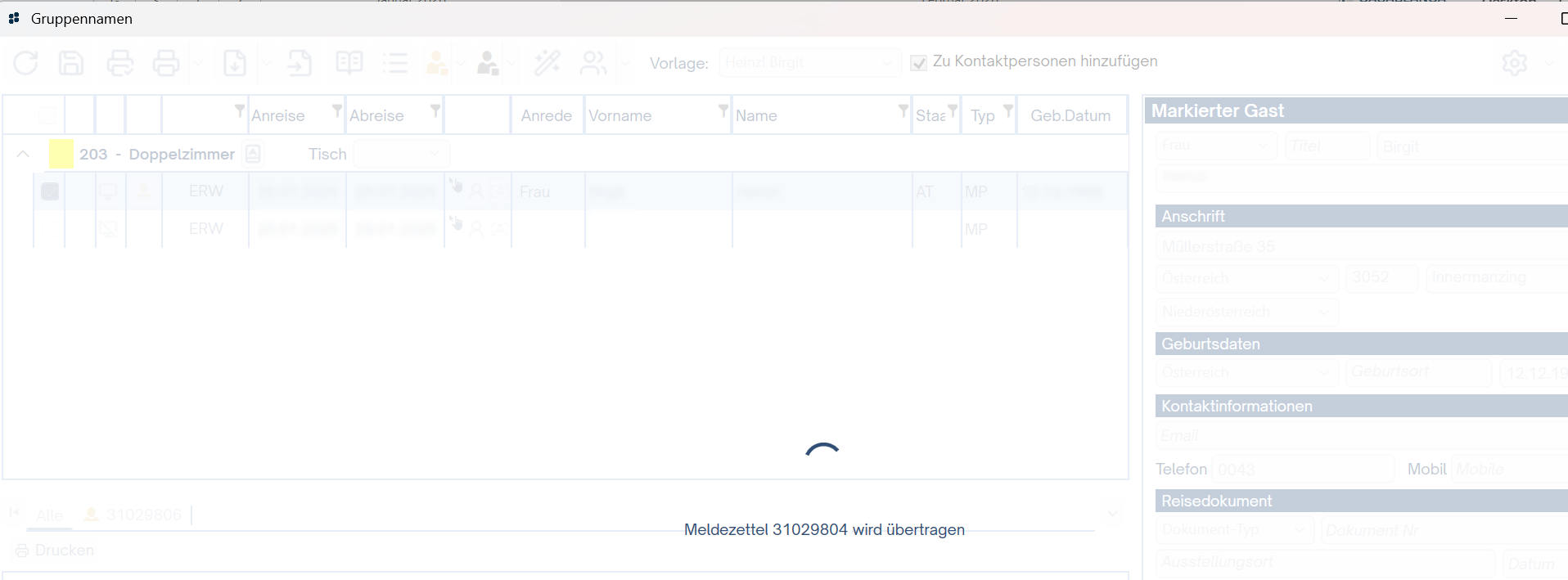 Daten werden übertragen Daten werden übertragen